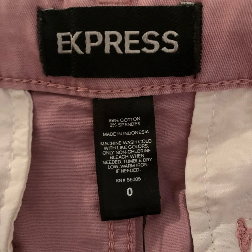 Express Shorts 💕 - Picture 5 of 5